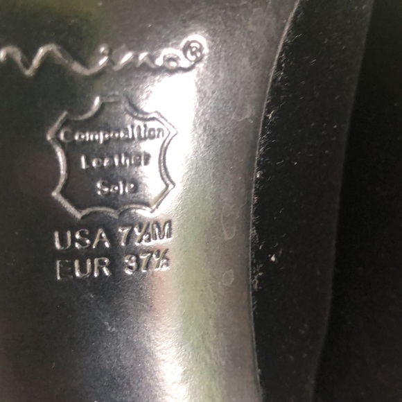 Custom Nina heels EUC - Picture 5 of 7